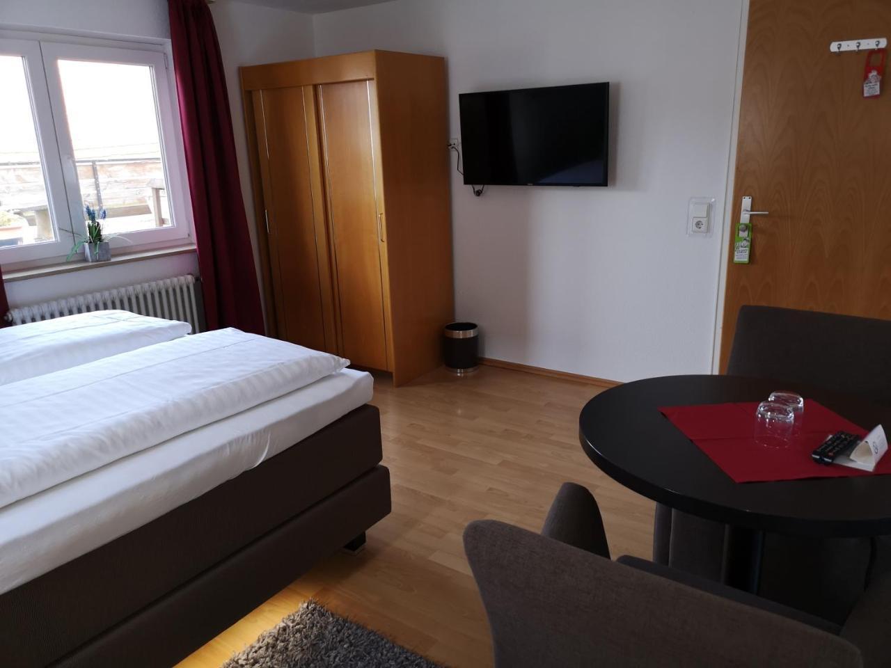 פרייבורג Tuniberg Restaurant Hotel מראה חיצוני תמונה