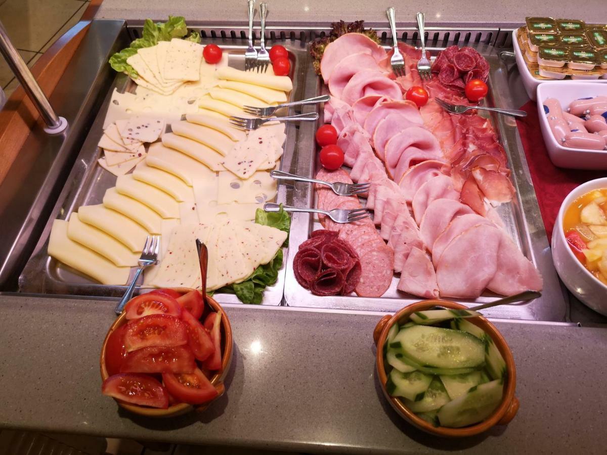פרייבורג Tuniberg Restaurant Hotel מראה חיצוני תמונה